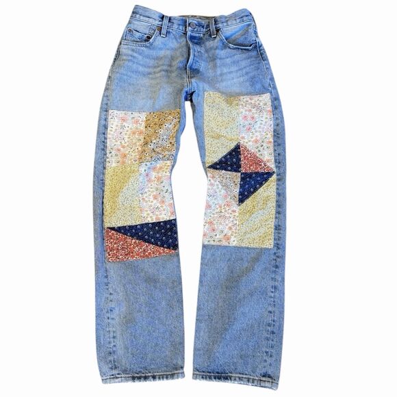 Levi’s 501 150th Anniversary Jeans Patchwork Tag Sz 25x30 Light Wash Straight - Picture 1 of 15